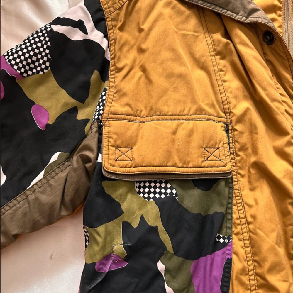 Camo Portocaliu Mov Negru Geacă Pufoasă Puffer Jacket Mǎrimea L