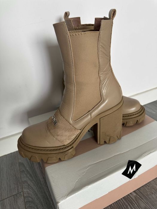 Botine Carinii marimea 39