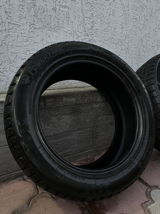 Продам комплект зимней резины R17 225/50/17