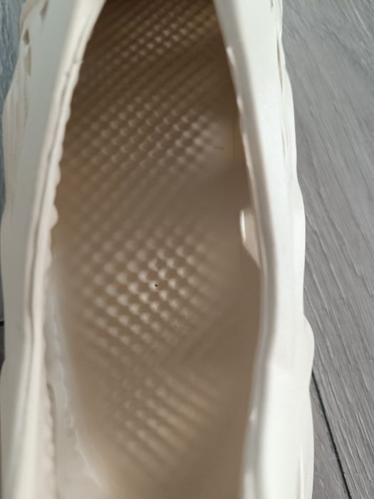 Foam runners inspirat de un brand de succes