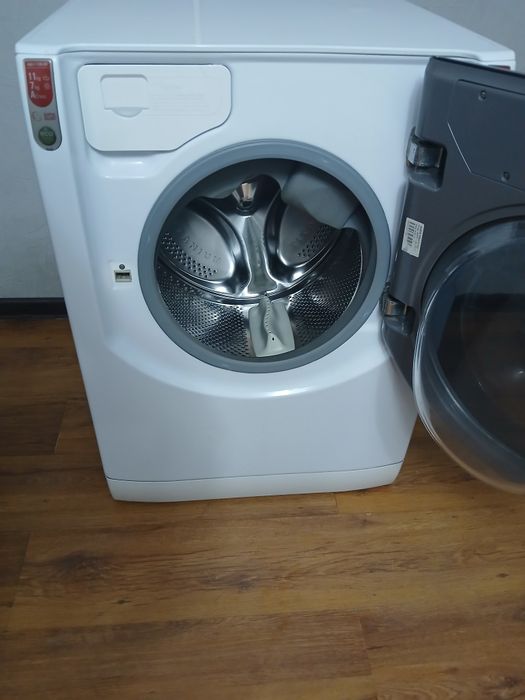 Hotpoint ariston 11кг.с сушкой