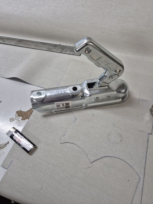 Лапа за ремарке..