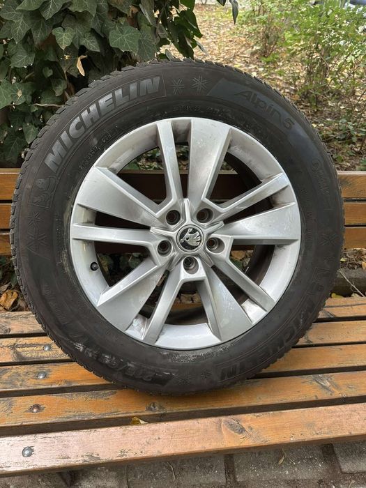 Оригинални джанти Skoda 17 цола с Michelin Alpin 5 зимни гуми
