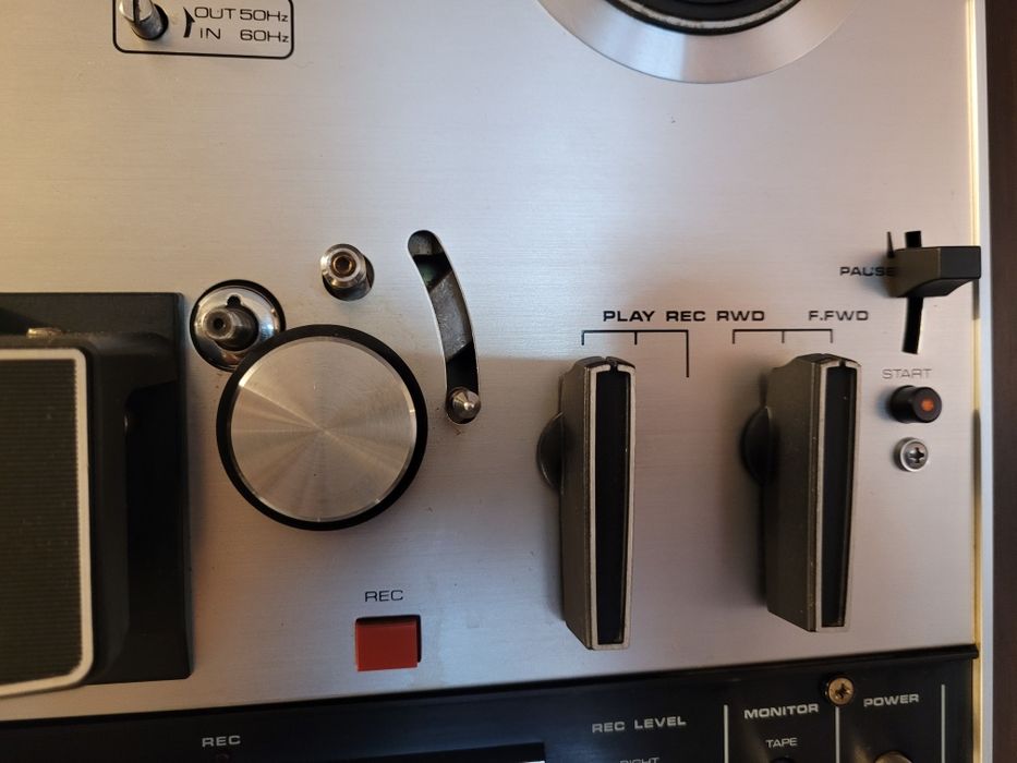 Magnetofon Akai GX 210