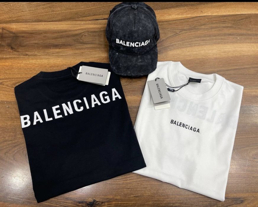 Tricou Balenciaga