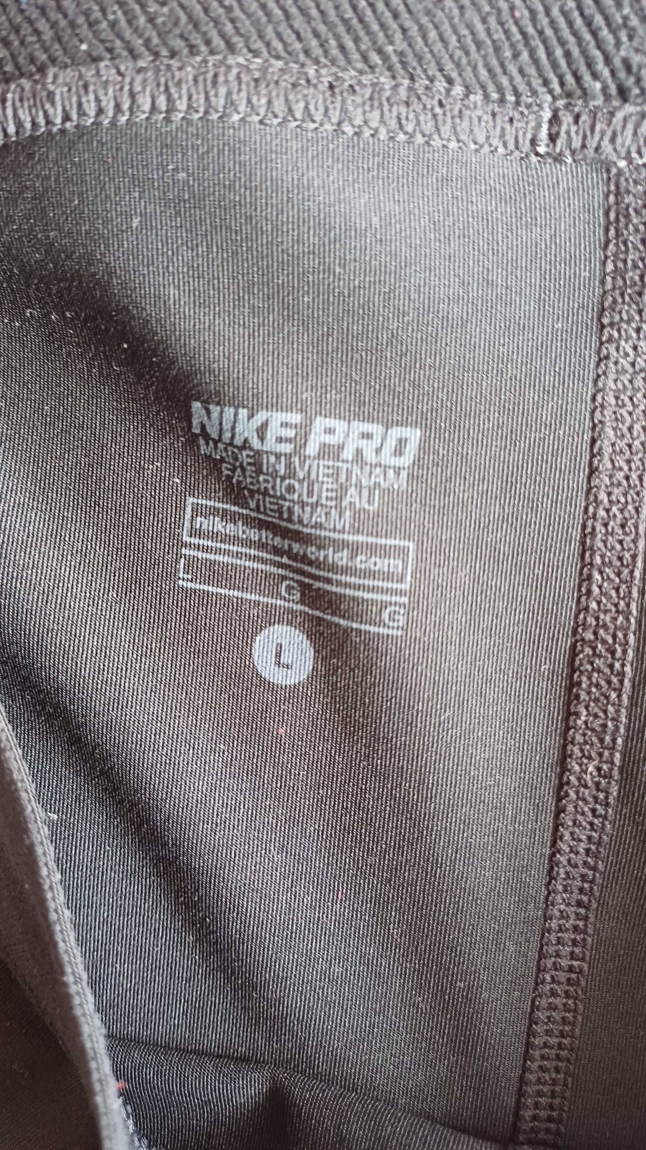 Спортен клин Nike L