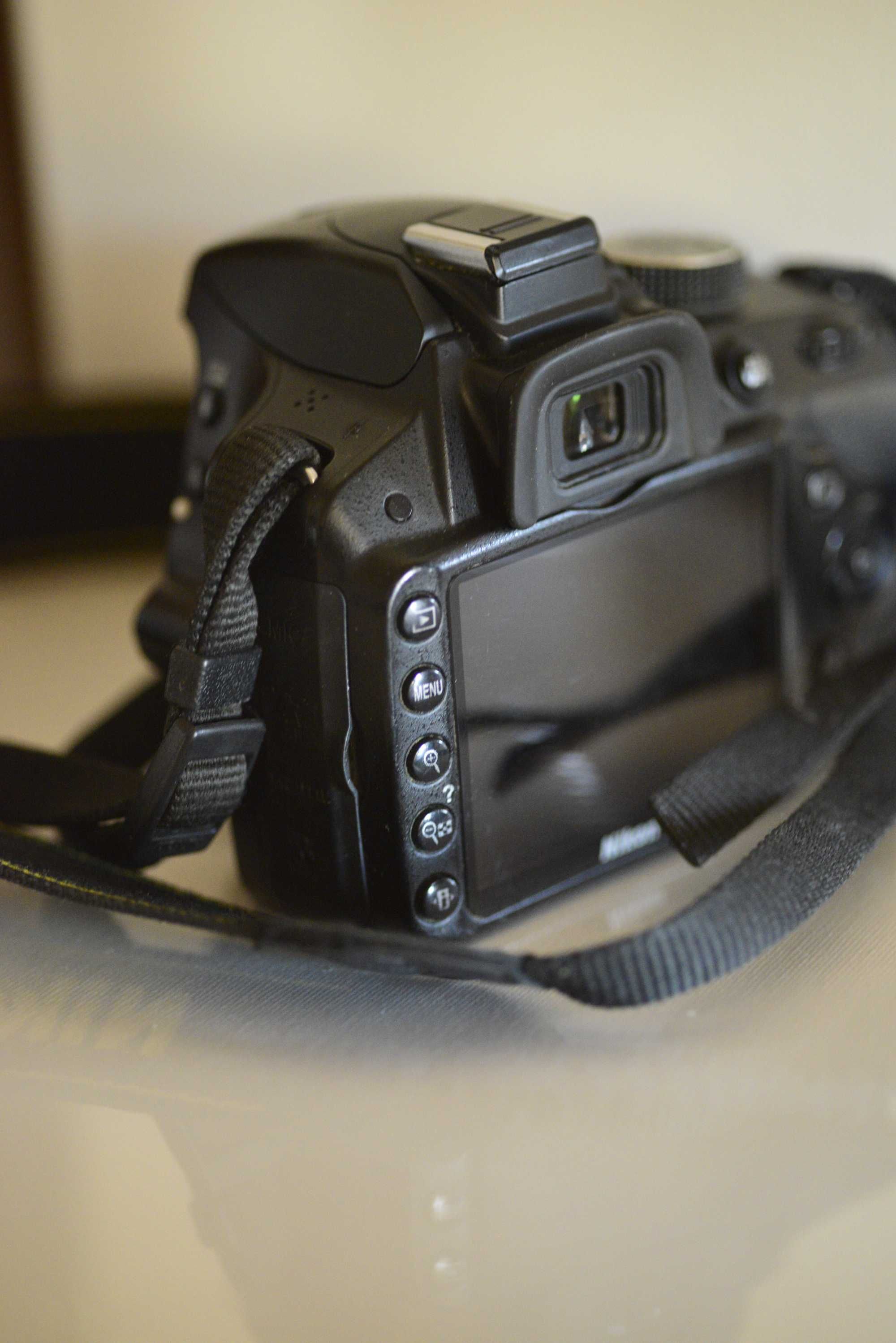 DSLR фотоапарат Nikon D3200 тяло 24MP