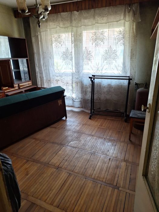 Vand apartament 4 camere