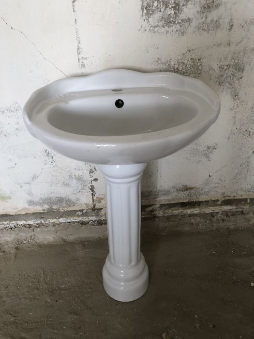 Раковина в ванную комнату