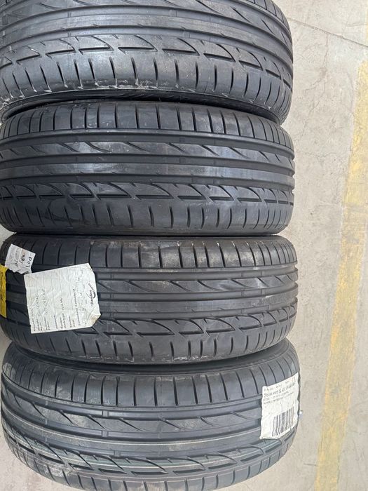 Vând 4 anvelope 225/45/18 bridgestone de vară ca noi