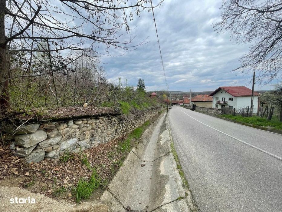 Teren intravilan - Runcu *oportunitate* - zona turistica