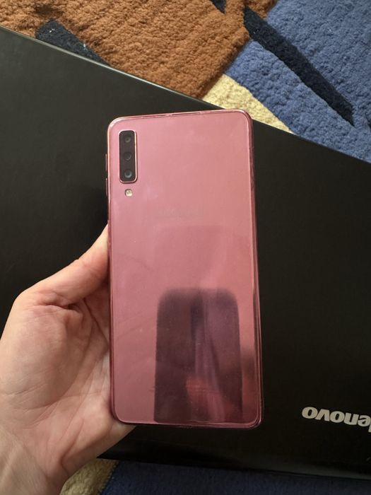 Самсунг galaxy A7 память 64 гб