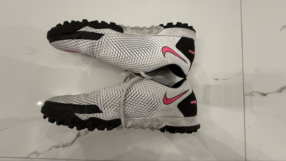 Nike Phantom GT Academy