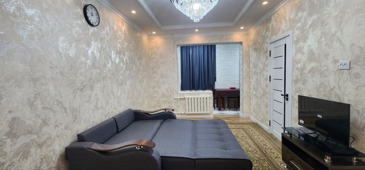 Юнусобод 15кв  1*2комнатная только семейный