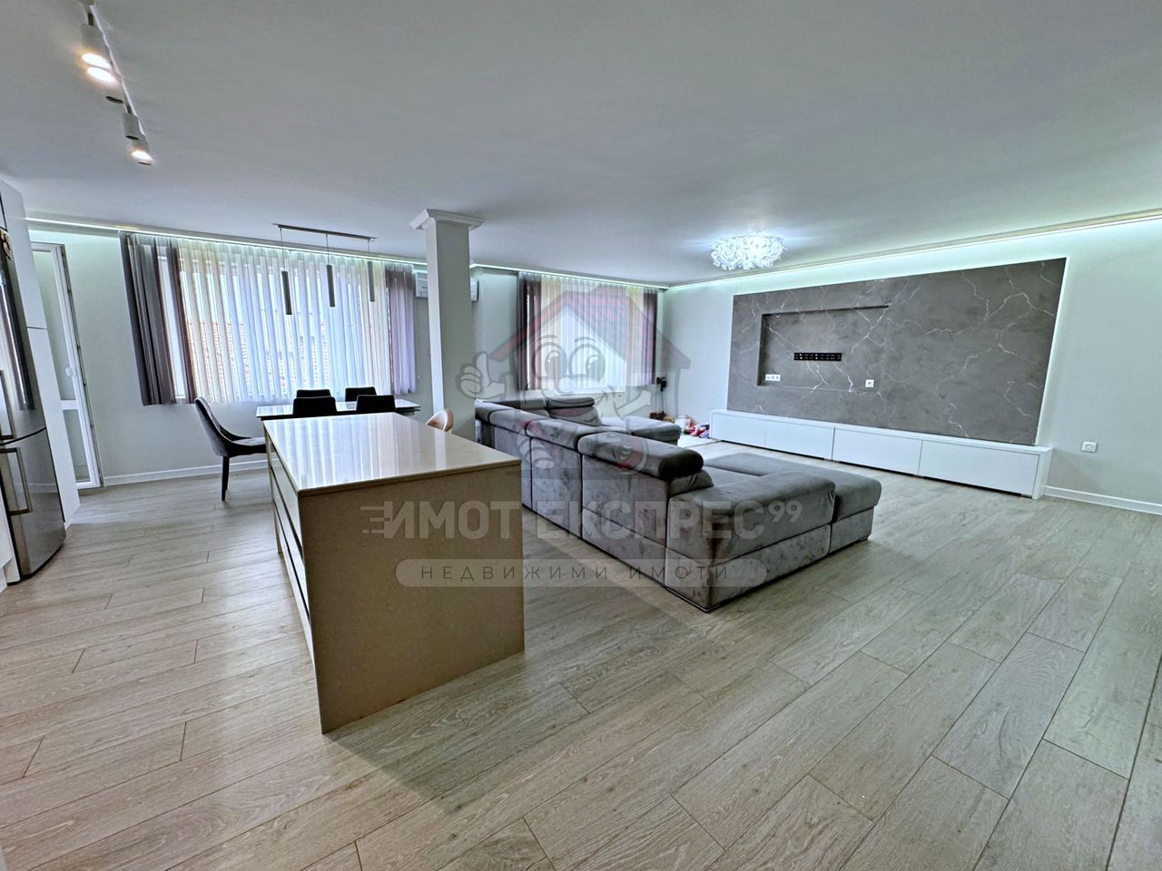Продава се Многостаен апартамент в Асеновград - 180 кв.м за 967 €/кв.м - Снимка #11