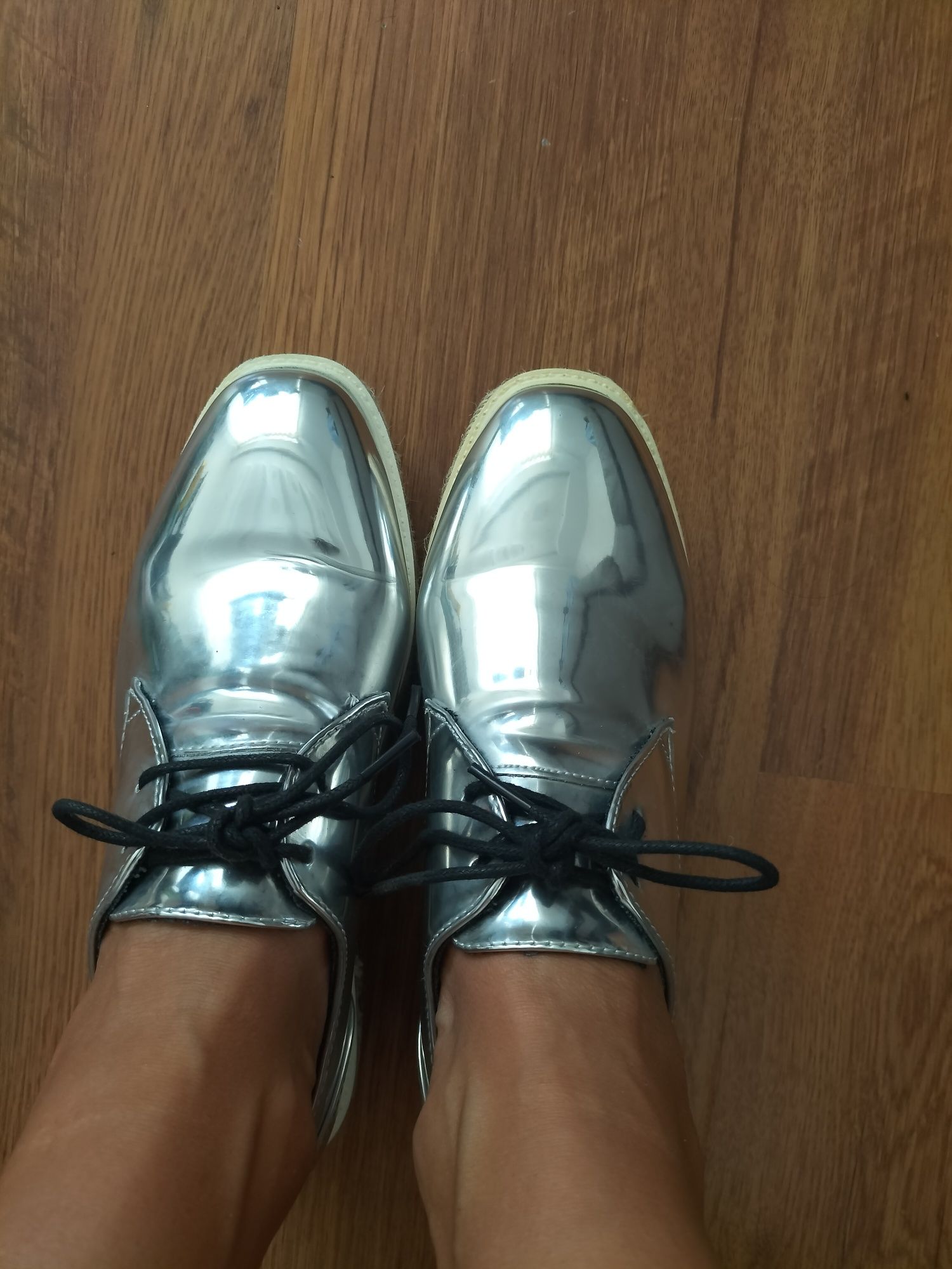 Pantofi Argintii oglinda, marimea 37