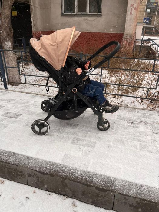 Продается  детская коляска.