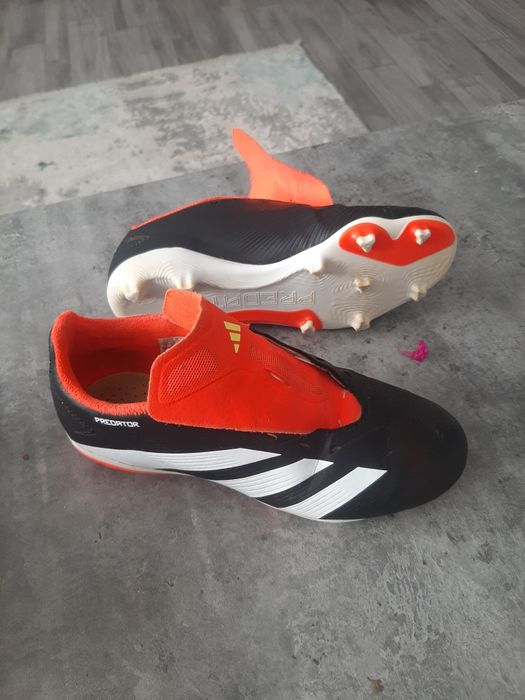 Ghete fotbal diferite mărimi