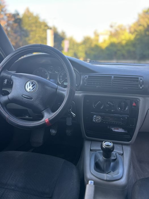 Pasat B5 1.9 131hp всичко и е платено колата е със сервизна книжка