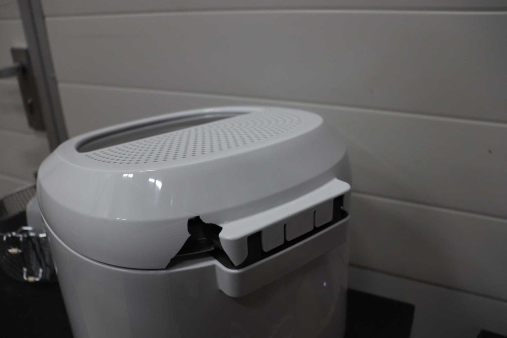 Фритюрник Moulinex Uno (AF2031) 1.8L 1500W, с ДЕФЕКТ