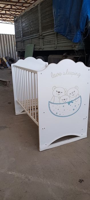 кроватка для ребенка