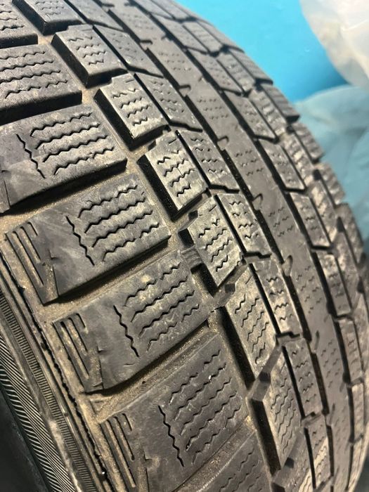 Продам шины R18 245/40