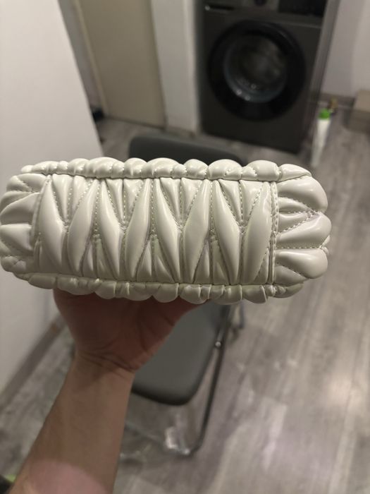 Geanta Miu Miu Mini Matelasse Alba