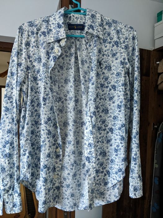 Geacă și cămașă de firmă