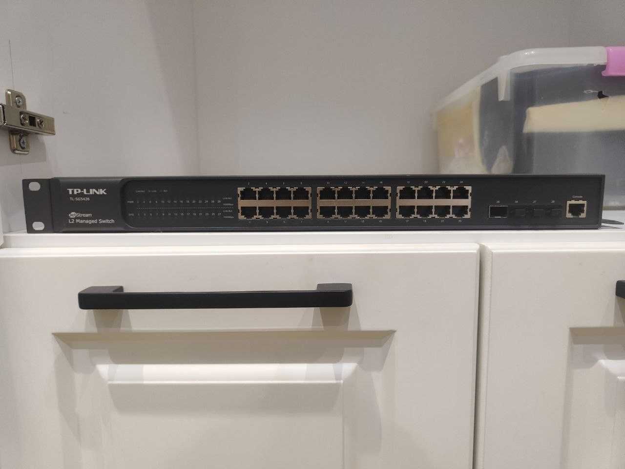 Управляемый коммутатор( свитч ) 24 порт TP-LINK TL SG5428 Б/У