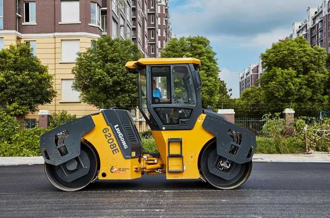 каток новый марки LiuGong модель 6208Е 9.5 тонн в ташкенте xcmg katok