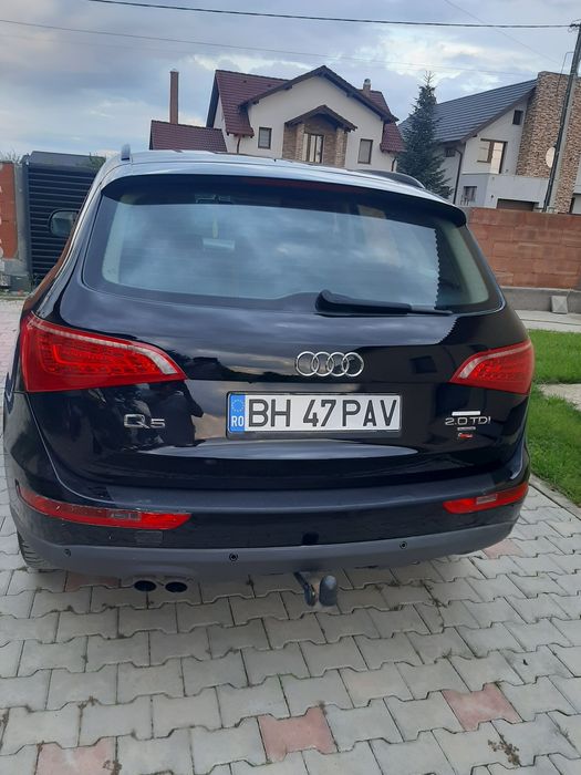 Vand Audi Q5 negru