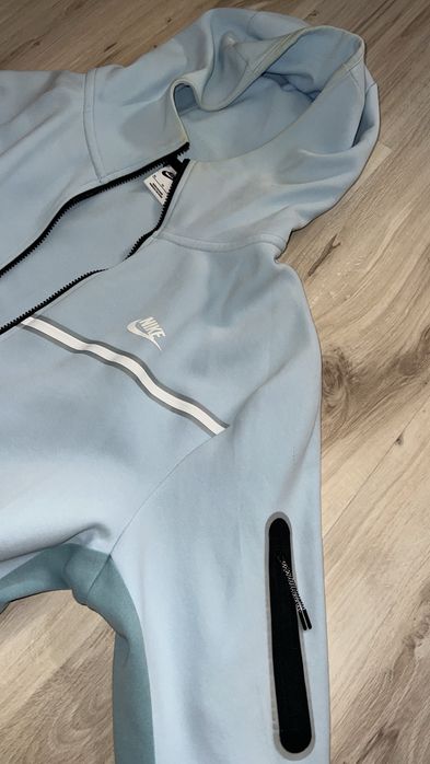 Tech fleece baby blue