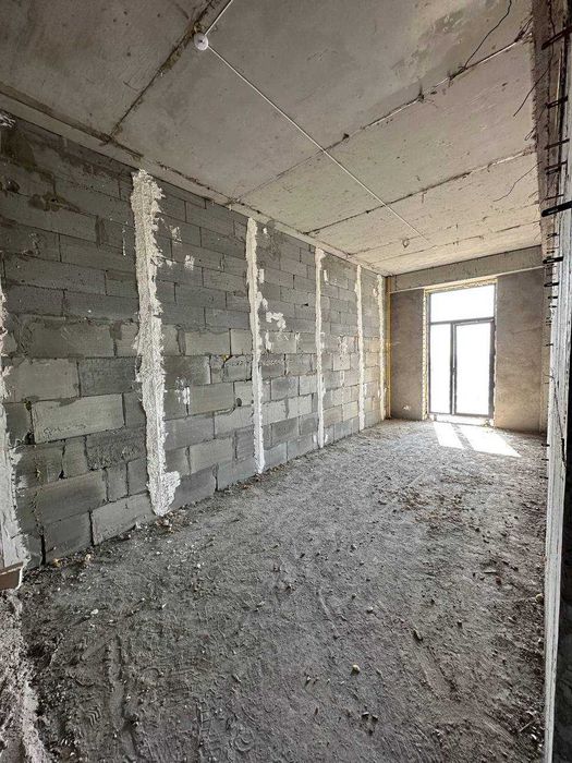 Продаётся просторная квартира 2/8/11 в новостройке Площадь: 75 м²