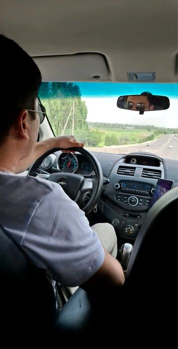 Spark 2021 - toza oq, Ideal holatda!