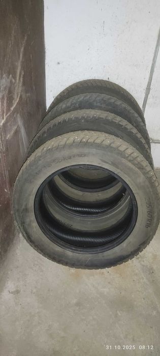 Продается зимние покрышки