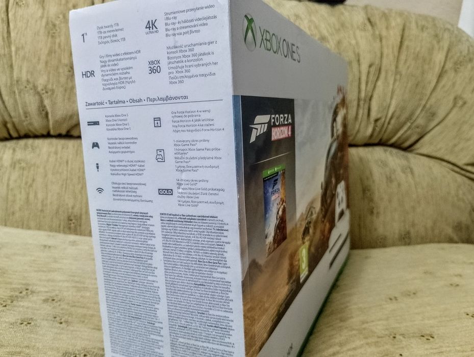 Xbox One S  1 TB