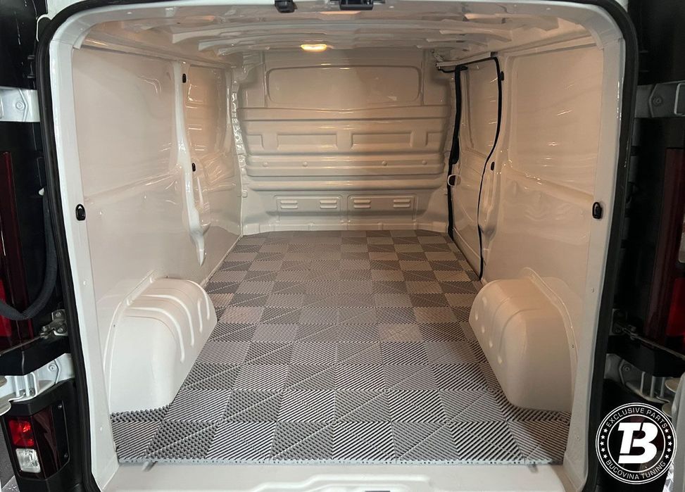 Pardoseala Modulara pentru Garaj si Ateliere Detailing Masina Frigorifica