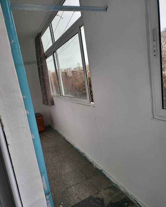 Дава се под наем Едностаен апартамент в Бургас, Зорница - 40 кв.м за 102 € - Снимка #1