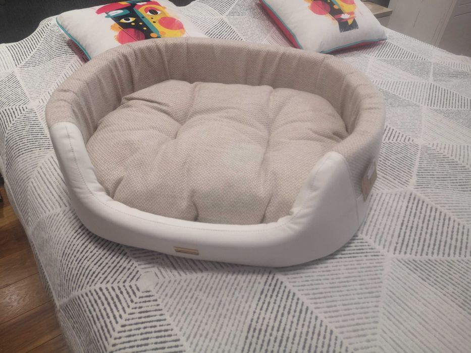 Котешко Легло Чисто Ново