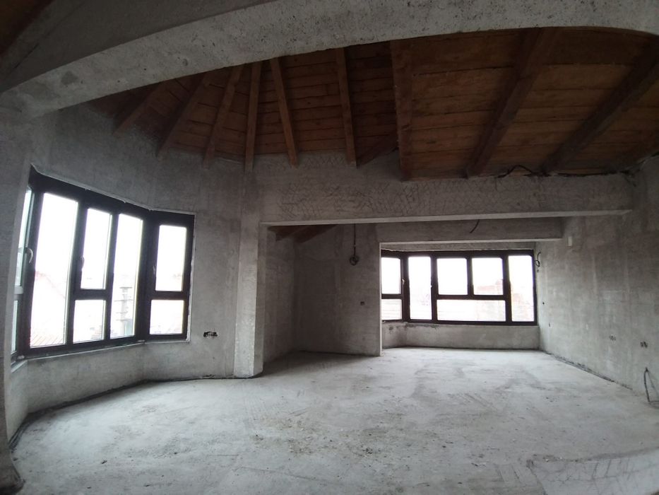 2 case de vanzare in Lugoj central