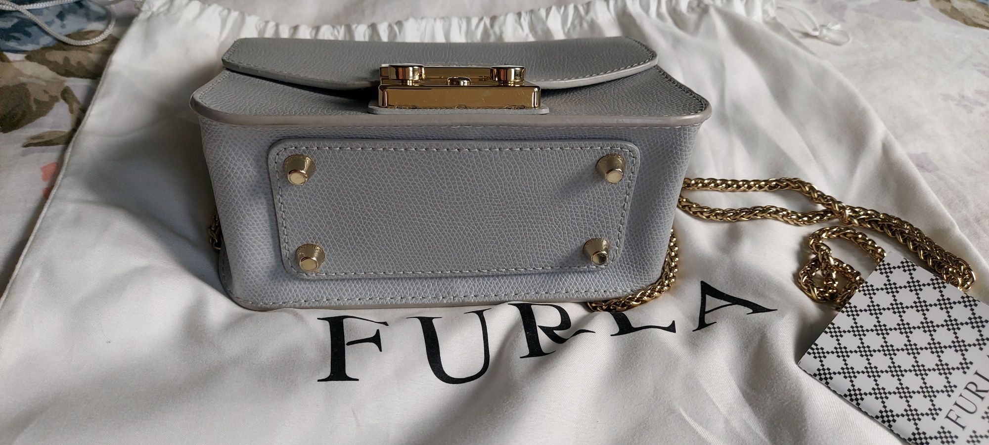 Чанта Furla Metropolis Mini Crossbody, цвят сиво/син