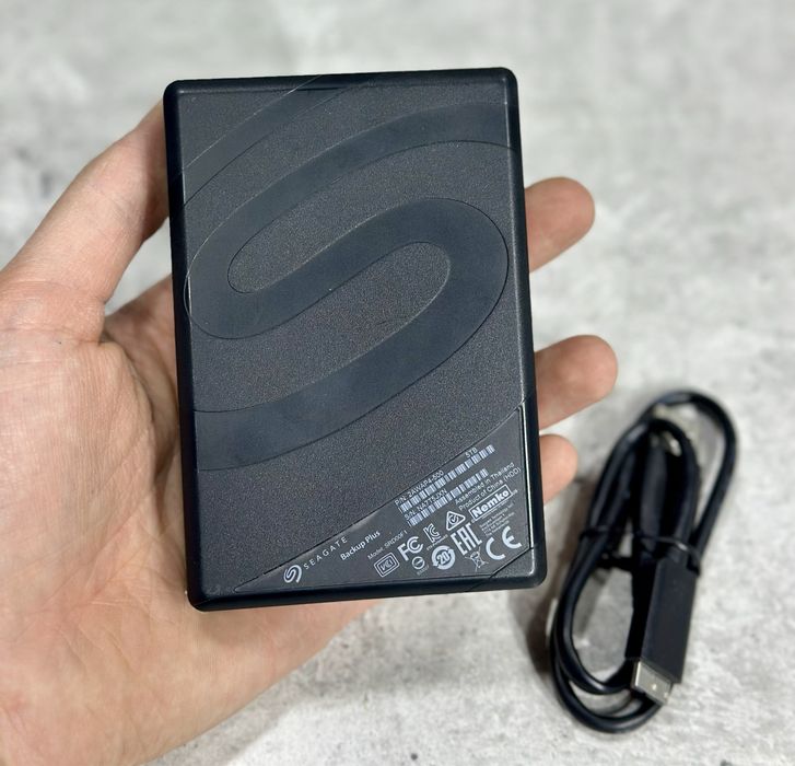 Внешний хард Seagate 5tb