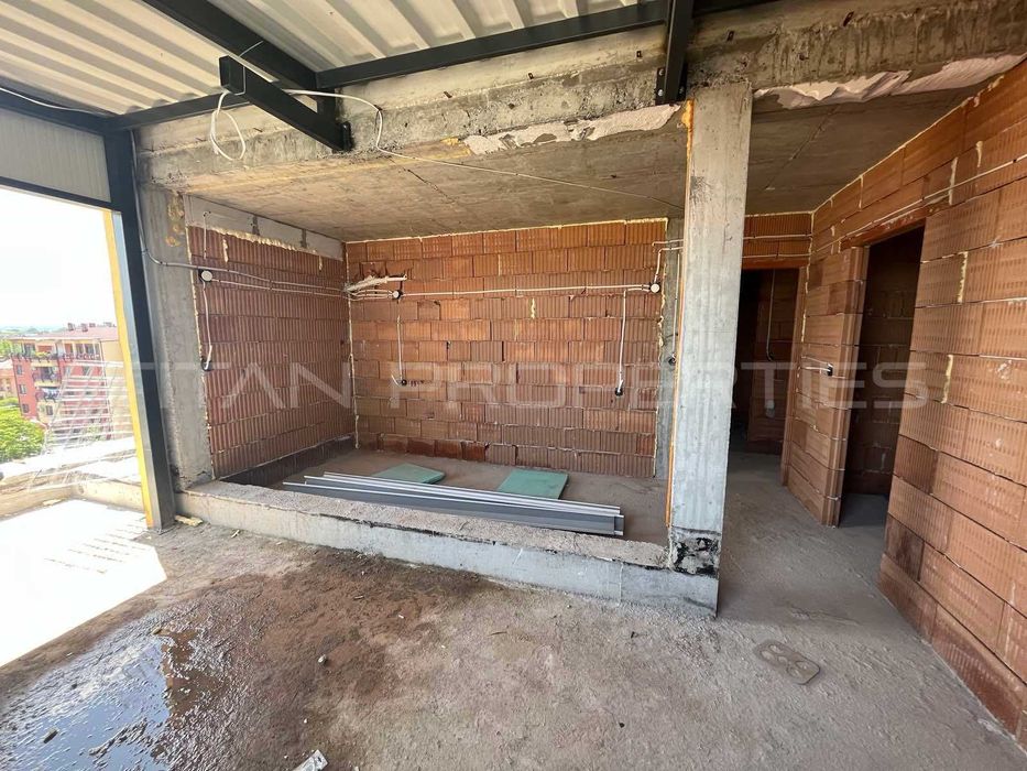 Продава се Четиристаен апартамент в Пловдив, Остромила - 189 кв.м за 1150 €/кв.м - Снимка #4