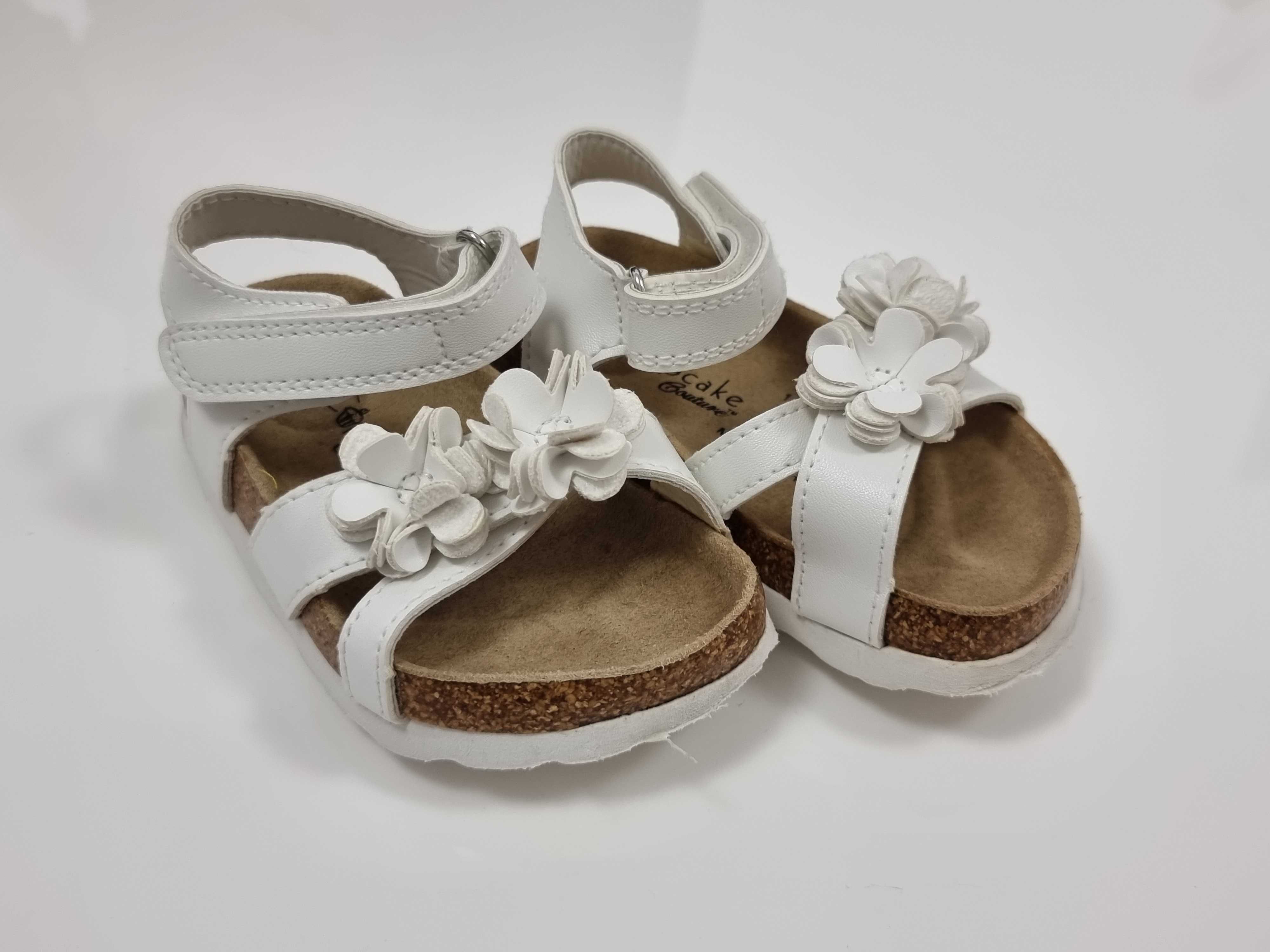 Sandale fetite albe Cupcake Couture Nr 22 Deichman