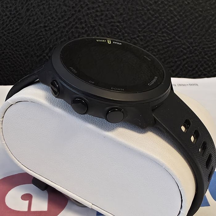 КАТО НОВ 42mm Garmin Forerunner 55 Гаранция Ardes 2027 Black / Черен