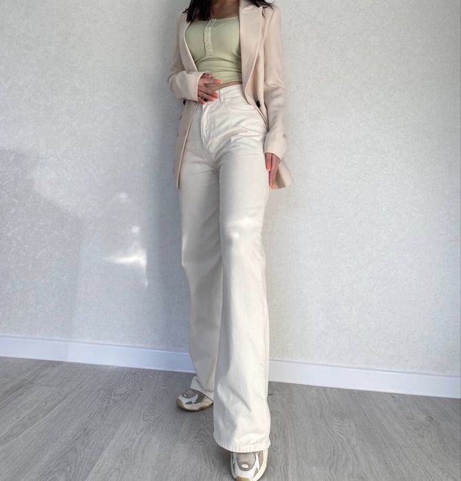 Продам Джинсы 3500 тенге