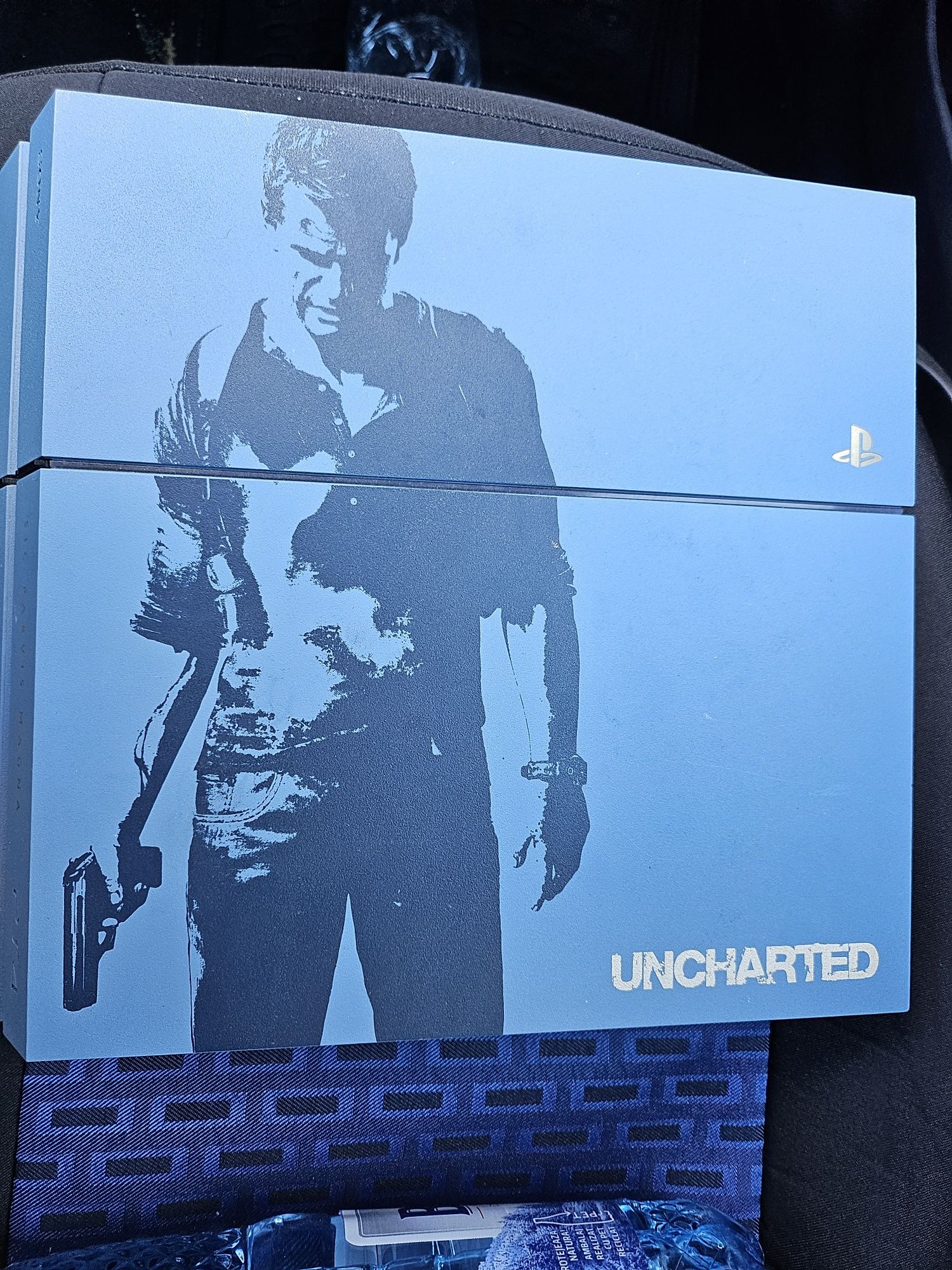 Playstation 4 1TB Uncharted Edition
