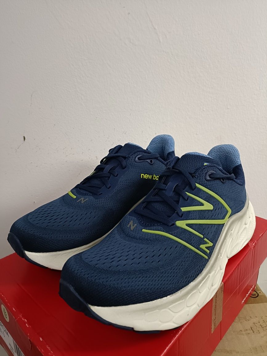 New Balance Fresh Foam x More v4 номер 43 код 40A