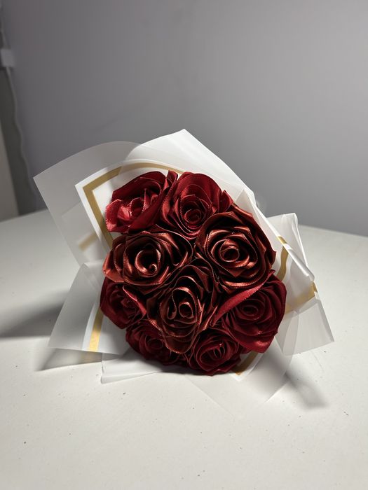 Buchet flori de satin