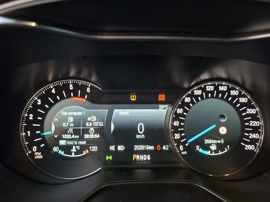 Vand Ford Mondeo MK5 2017